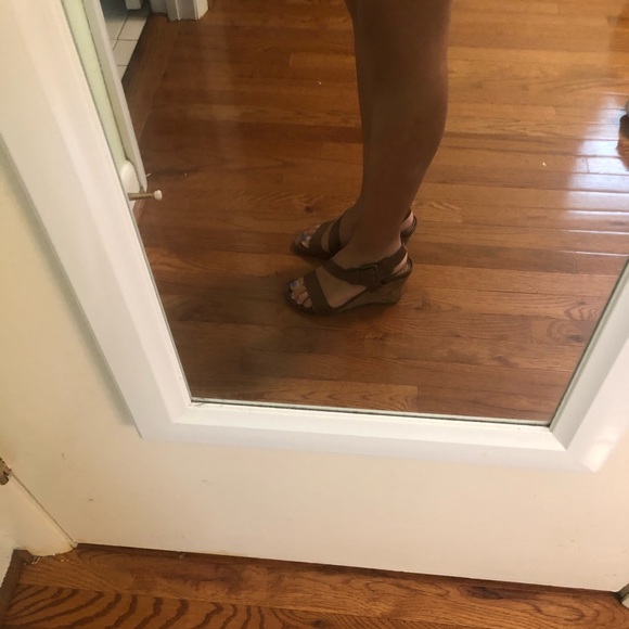 Brown Wedges - Picture 3 of 7